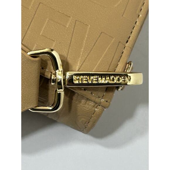 Steve Madden Tan Camel & Gold Zip-Around Wide Strap Wristlet Wallet - Picture 5 of 8